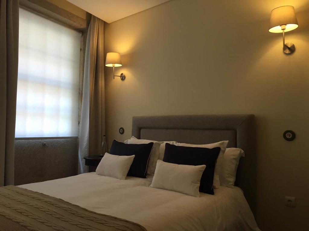 Ducarmo Apartments Caves Vinho Do Porto Вила Нова ди Гая Екстериор снимка